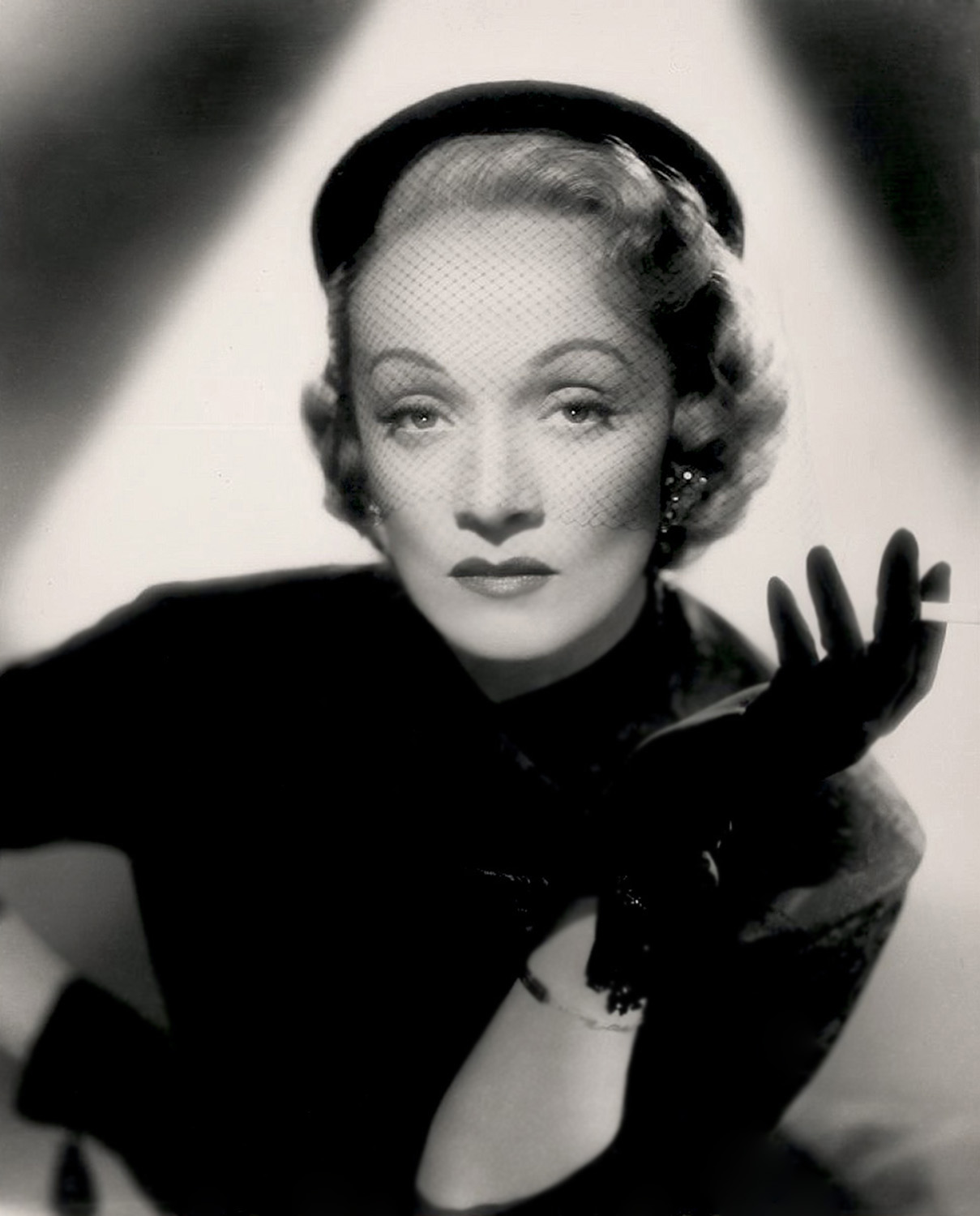 Marlene Dietrich, 1940's